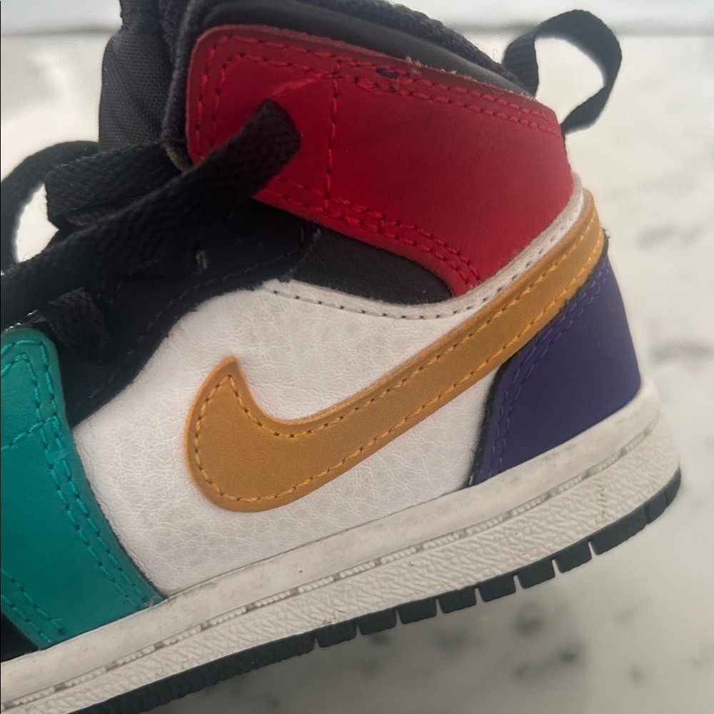 2018 Nike Air Jordan 1 Mid Multi Color Retro Youth Kids 7c - Picture 9 of 13
